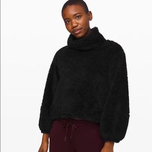 Lululemon warm restore Sherpa pullover